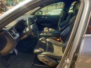 Volvo XC 60 2017 R-Design Panorama 4X4 Auto 2000cc 190hp Diesel-thumb-46