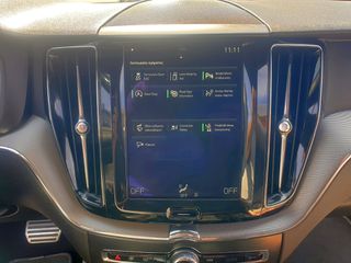 Volvo XC 60 2017 R-Design Panorama 4X4 Auto 2000cc 190hp Diesel-thumb-33