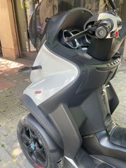 Piaggio MP3 350 2018-thumb-4