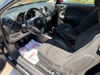 Alfa Romeo Mito 2011 MITO 1.4--thumb-15