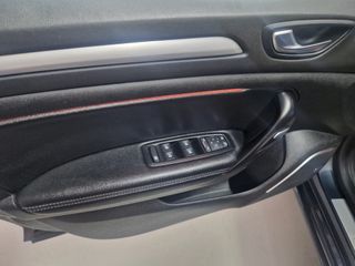 Renault Megane 2019 BOSE-thumb-8