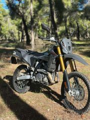 Suzuki DR-Z4S 2025-thumb-10