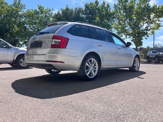 Skoda Octavia 2019 Style-thumb-21