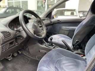 Peugeot 206 2004-thumb-6