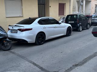 Alfa Romeo Giulia 2018 VELOCE Q4 DIESEL-thumb-3