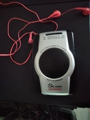 Κασετοφωνο με ραδιοφωνο φορητο μικρο walkman ενσωματωμενο ηχειο λειτουργει και με ακουστικα παρεχονται