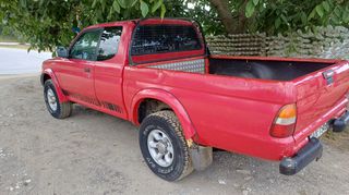 Mitsubishi L200 2001-thumb-1
