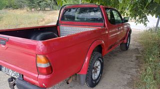 Mitsubishi L200 2001-thumb-2