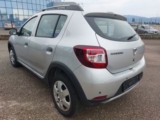Dacia Sandero 2015-thumb-6