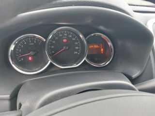 Dacia Sandero 2015-thumb-10
