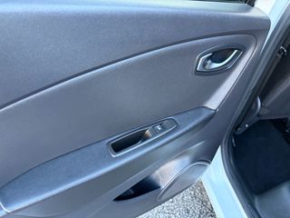 Renault Captur 2017 1.2 TCe Energy Intens 120 hp Δίχρωμο-thumb-29