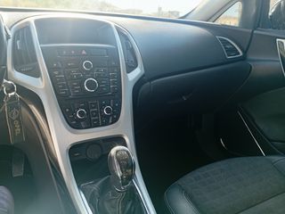 Opel Astra 2016 GTC-thumb-14