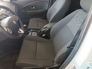 Renault Megane 2012 TCe-thumb-24