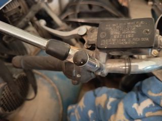 Suzuki GSX 1400 2010-thumb-6