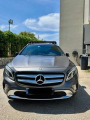 Mercedes-Benz GLA 220 2015