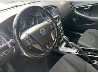 Volvo V40 Cross Country 2015-thumb-4