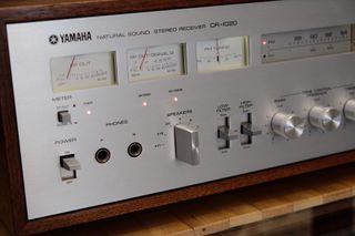Yamaha CR-1020 Stereo Receiver-thumb-3