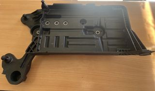 VW/Seat/Skoda/Audi Βάση μπαταρίας 5Q0915331K / 5Q0915321K