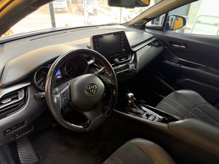 Toyota C-HR 2022 2.0 HYBRID GR SPORT-thumb-15