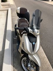 Piaggio Beverly 300 2021 BEVERLY 300 HPE-thumb-1