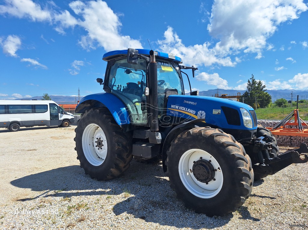 Τρακτέρ New Holland 2012 T6070