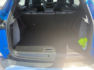 Peugeot 2008 2021 1.2 PURETECH 130 ALLURE-thumb-8