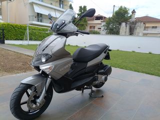 Gilera Runner 125 ST 2010-thumb-1