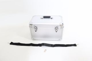 DRY ICE - Suitcase