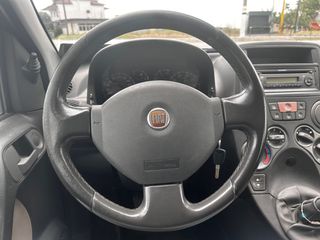 Fiat Panda 2009-thumb-8