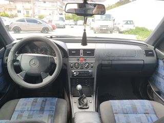 Mercedes-Benz C 180 2000 CLASSIC-thumb-10