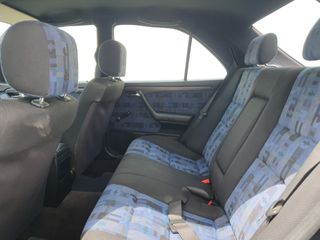 Mercedes-Benz C 180 2000 CLASSIC-thumb-12