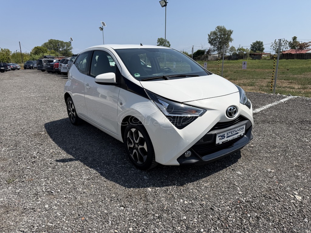 Toyota Aygo (X) 2021 X-PLAY TEAM D