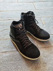 Vanucci VC-1 Sneaker