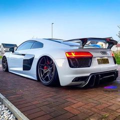 AUDI R8  100% CARBON BODYKIT ΣΠΟΙΛΕΡ ΔΙΑΧΥΤΗ ΚΑΠΟ ΦΤΕΡΑ ΑΕΡΟΤΟΜΗ ΚΑΘΡΕΦΤΕΣ ΠΕΡΙΦΕΡΕΙΑΚΟ