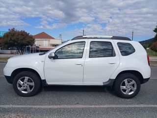 Dacia Duster 2011 PRESTIGE 4X4-thumb-2