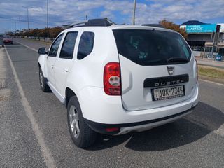 Dacia Duster 2011 PRESTIGE 4X4-thumb-3