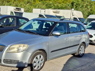 Skoda Fabia 2009 Πρώτο χέρι  ! Ελληνικής αντιπροσωπείας  !