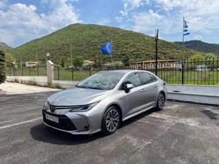 Toyota Corolla 2019 HYBRID