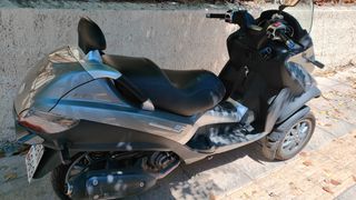 Piaggio MP3 250 LT 2009