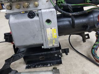 BMW E30-thumb-1