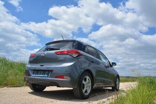 Hyundai i 20 2016-thumb-8