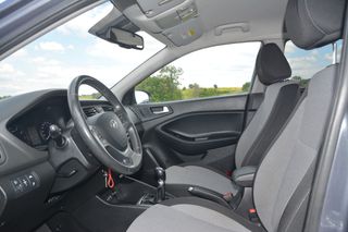 Hyundai i 20 2016-thumb-13