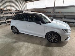Audi A1 2016 S LINE-thumb-2