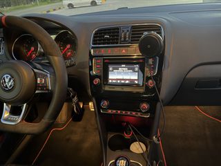 Volkswagen Polo 2016 GTI 1.8 192ps-thumb-18
