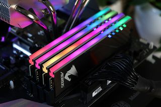 Πουλουνται Aorus ddr4 memory rgb 4 dims 32gb