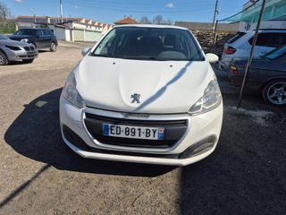 Peugeot 208 2016
