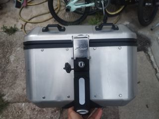 Honda x adv 750 2018-thumb-3