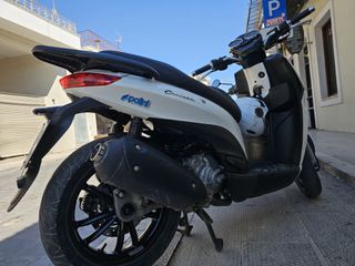 Piaggio Carnaby 300 2010 Carnaby 300-thumb-2