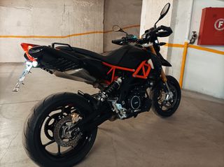 Aprilia Dorsoduro 2019 DORSODURO 900-thumb-7
