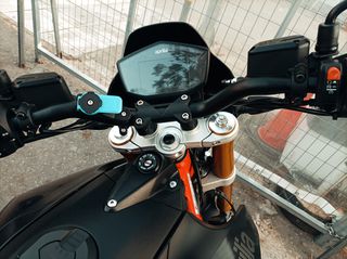 Aprilia Dorsoduro 2019 DORSODURO 900-thumb-4